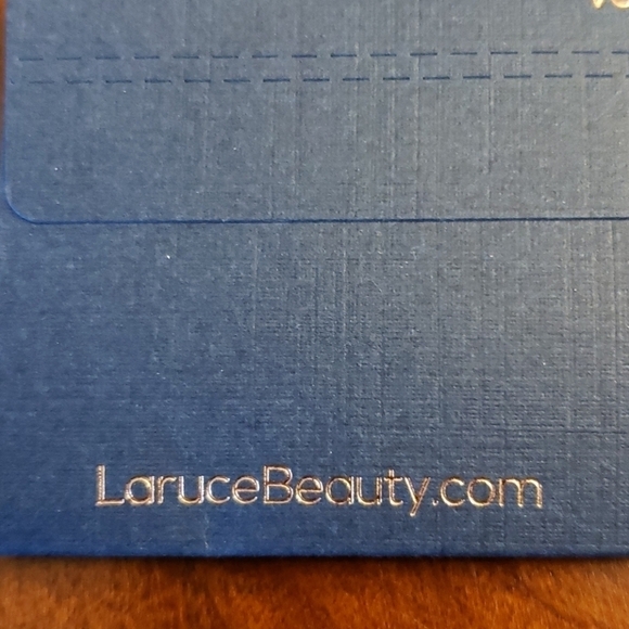 LARUCE 3 Piece Brush Set NIB Unopened - Picture 4 of 9